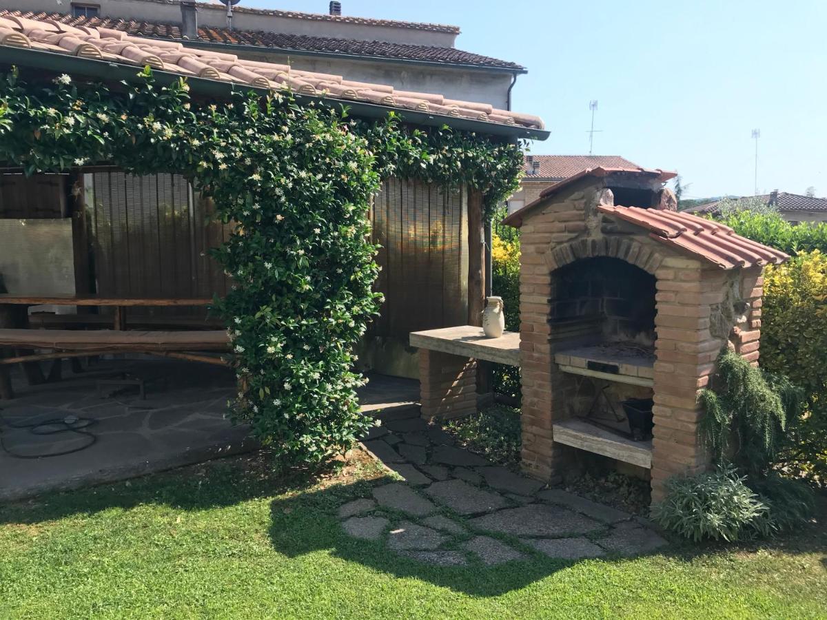 Casa Dani Con Piscina Privata Apartman Monticiano Kültér fotó